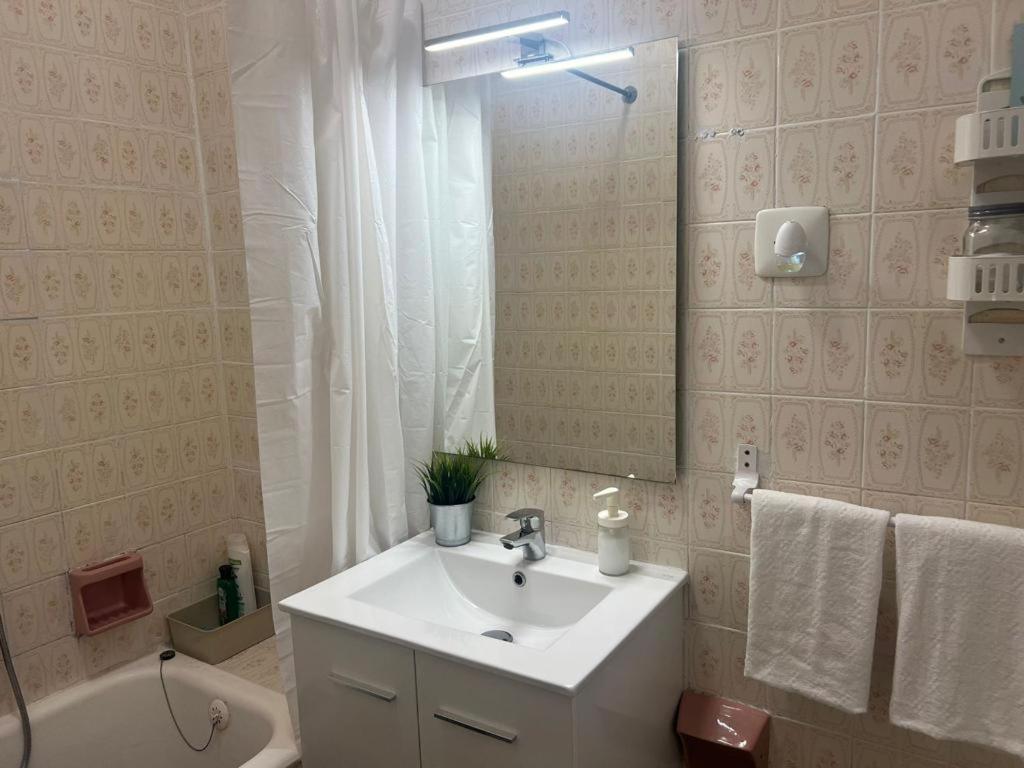 Apartamento Para 4 Personas En El Centro De Valencia, Plaza El Pilar Dış mekan fotoğraf